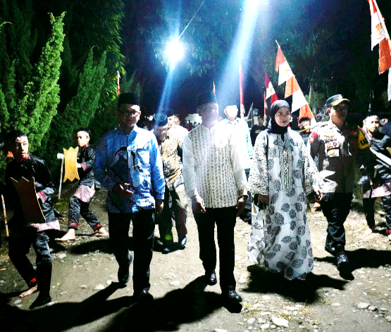 Didampingi Ketua TPPKK Rosita Pobela Bupati Boltim Oskar Manoppo Buka STQH ke-VIII Tingkat Kabupaten Boltim